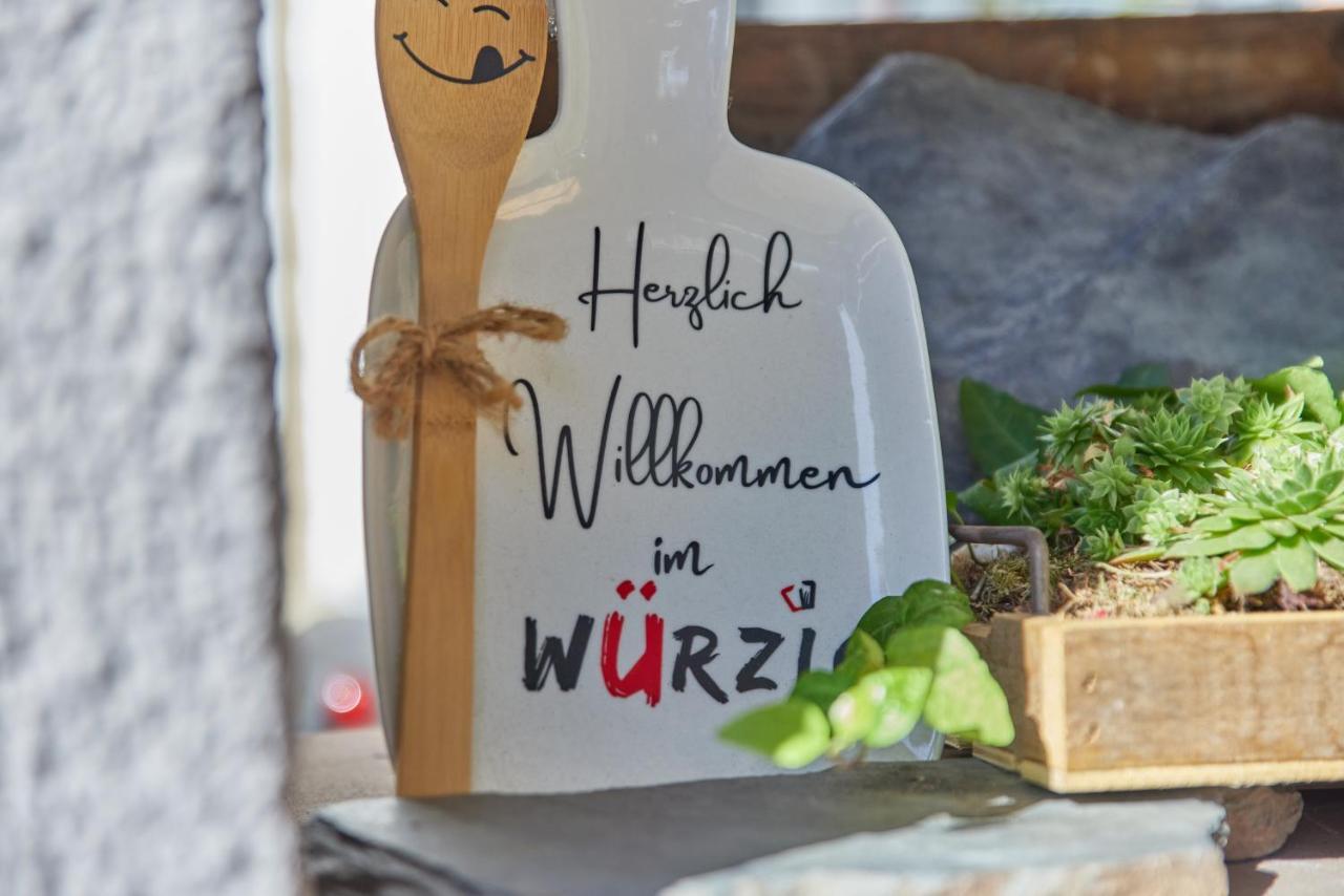 Hotel Restaurant Wuerzig In Ürzig Extérieur photo